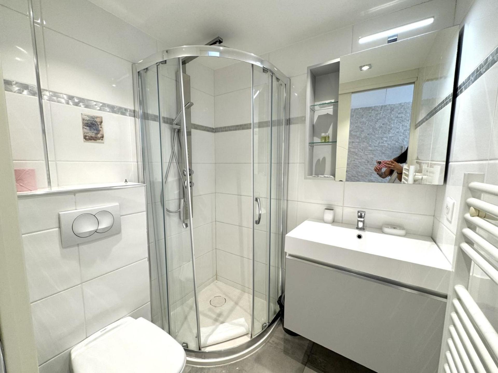 Aparthotel Riviera Nice Cote D'Azur - Old Town - Studio Ac - Sea View - 50M Promenade Des Anglais- La Maison Linda Exterior foto